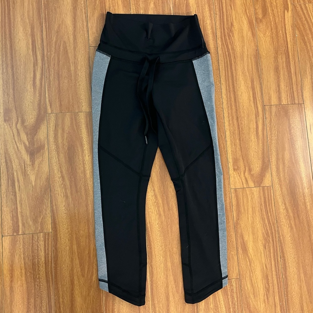 Lululemon black workout pants